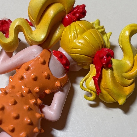 Capcom Collection “Effie” Mini Figure - Picture 3 of 4